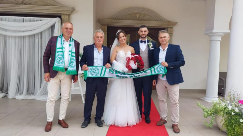 Ptaszek się żeni